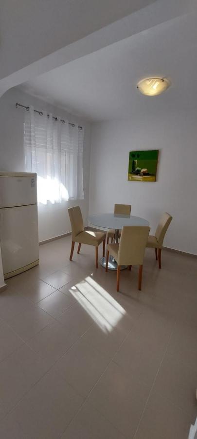 Viki Appartement *