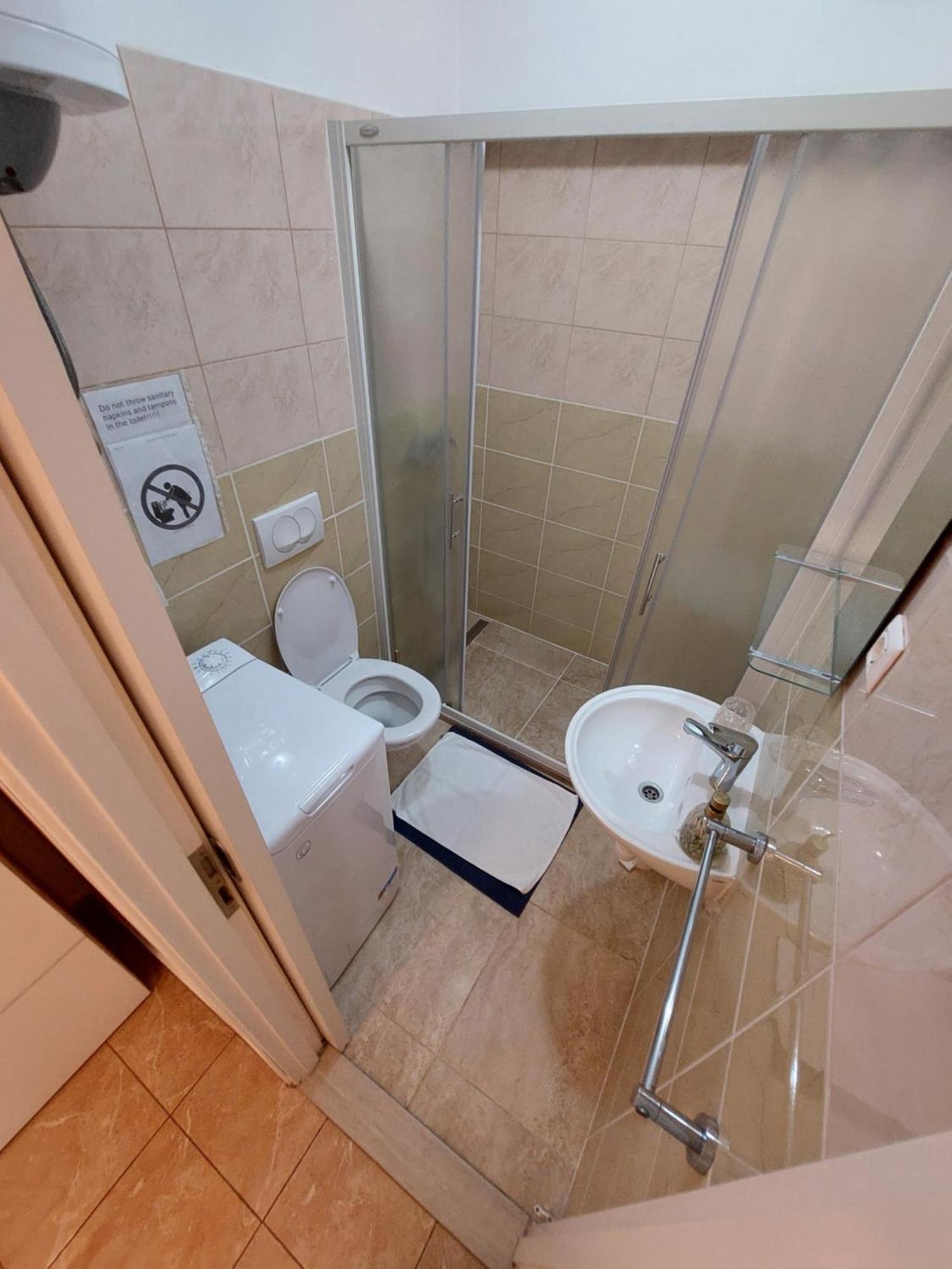 Viki Apartment