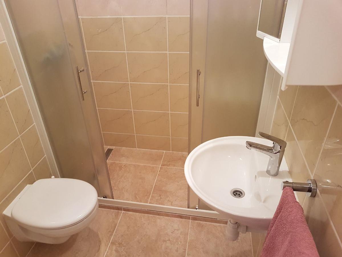 Viki Appartement *